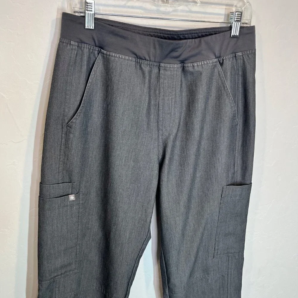 Figs Axim Cargo Scrub pants Graphite Size M Men’s Medical nurse uniform pockets